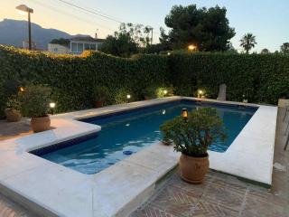 The Garden RA Floor Private Rooms, Pool, Garden Access - 4