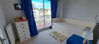 Spacious bright nest with balcony facing the sea - 3