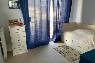 Spacious bright nest with balcony facing the sea - 4