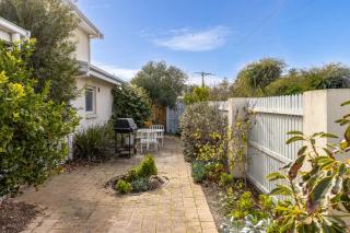 Coastal Beach Home - 50m to Beach - Pet Friendly - 1