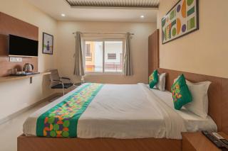 Treebo Raj Palace - Benares - 1