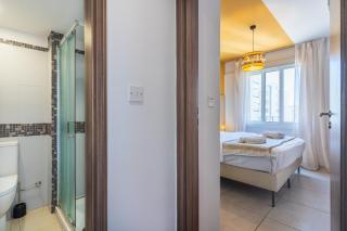 Made with love 1-BR Apt By Finikoudes Beach - Lanarka - 8