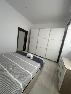 Central Bedroom Sliema - 1