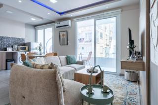 Beach Daze 1-BR Apt By Finikoudes Beach - Lanarka - 7