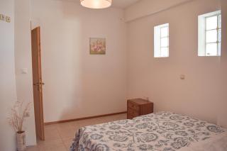 Quiet Wood-Style Maisonette - 2