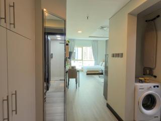 Stylish Studio Apartment with large Balcony and Sea Views, free Parking, Dubai Marina - JBR - 6