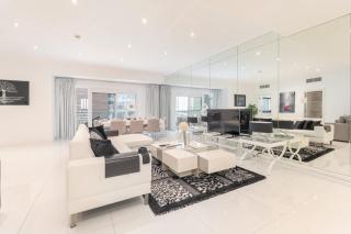 StayShort - Dubai Marina 2 bed apartment for 6 with Pool - 2