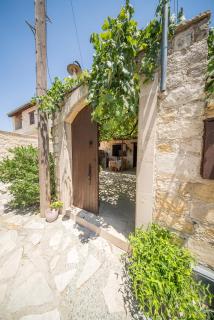 Maison Des Vignes Lofou - Lofou - 5