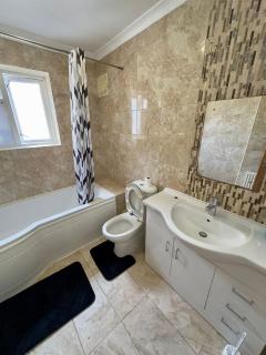 Cozy Double Room Stay - Dagenham - 5