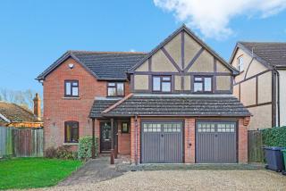 Detached 6 Bedroom Cambridgeshire Abode - Pets - 1