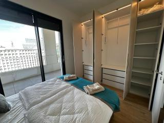 Fancy 2BR & 1LR Apartment Panoramic Sky View - 5