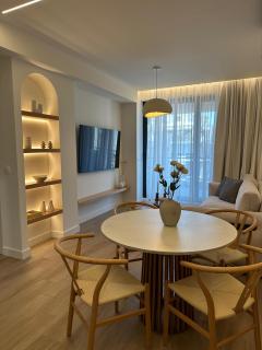 Luxury apartment 70m2 with 2 bedrooms ,balcony and jacuzzi , Downtown Thessaloniki - 5