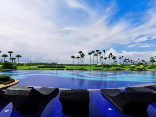 Forest City Golf Villa by Avery at Johor #Home Party#Located in Golf Resort#Free Parking#中英文房东 - Johor Bahru - 1