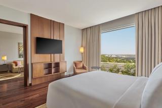 Courtyard by Marriott Kochi Airport - 5