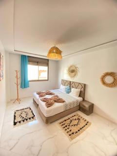 KAZA Moon Hostel - 6