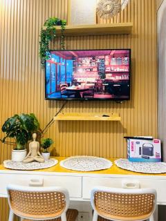 Cozy Vibes near Moa & Naia Airport Wifi Netflix-Duxe5 - 1