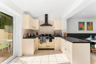 Stylish and Modern 4 Bedroom House in Bath - Parking - Bath - 5