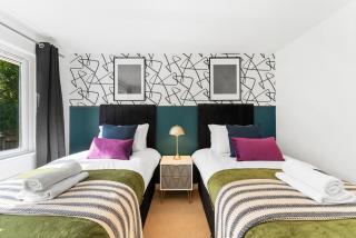 Stylish and Modern 4 Bedroom House in Bath - Parking - Bath - 9