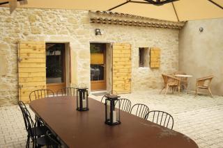 Maison des Vignes Swimming pool and charm in Lauris - 2