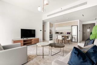 Silkhaus Sea View 1BDR in Emaar Beachfront - 9