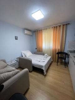 Piazza Apartment - Tirana - 7