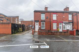 2BR House in St Helens, Fully furnished, Perfect for Short or Long Stays - 1