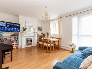 Pass the Keys Bright 2-bed Flat by Thames Fast London Access - Londra - 0