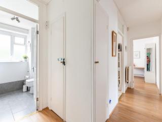 Pass the Keys Bright 2-bed Flat by Thames Fast London Access - Londra - 7