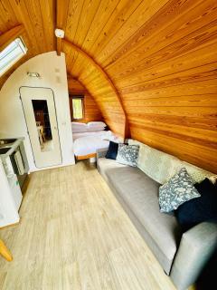 Homely Pod By The Moor & Fishing - 8