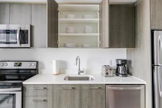 Blueground Brickell pool wd nr City Centre MIA-133 - 5