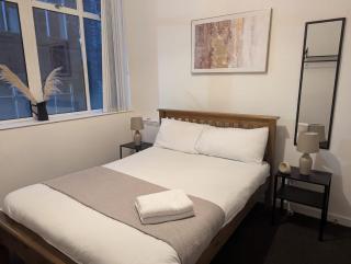 Three Bed City Stays - Newcastle upon Tyne - 3