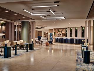 Crowne Plaza Bratislava by IHG - Bratislava - 9