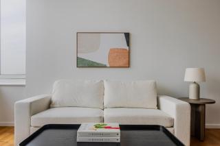 Blueground Hells Kitchen BBQ nr Hudson River NYC-1820 - 9