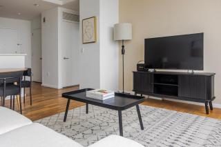 Blueground Hells Kitchen BBQ nr Hudson River NYC-1820 - 7