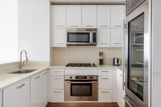 Blueground Hells Kitchen BBQ nr Hudson River NYC-1820 - 4