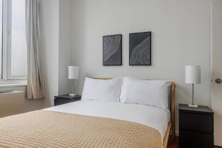 Blueground Hells Kitchen BBQ nr Hudson River NYC-1820 - 2