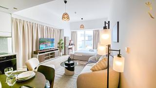Mayan Breeze Studio - Cozy Stay with Balcony Near Yas Marina & Yas Mall - 9