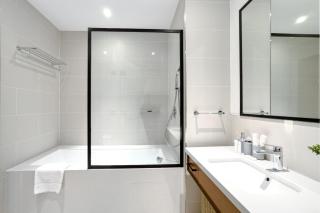 Novity Luxury Vida Marina 3BR Sea View 26th Floor - 1