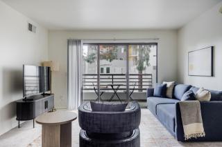 Blueground Studio City pool wd nr Universal LAX-1320 - 0