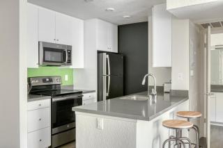 Burbank 1BR w Pool Gym 10 min to Univ Studios LAX-575 - 3