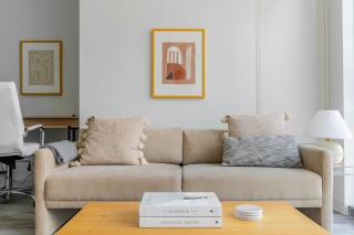 Blueground Downtown Austin pool nr Texas State Capitol ATX-332 - 9