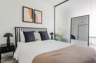 Blueground Downtown Austin pool nr Texas State Capitol ATX-332 - 3