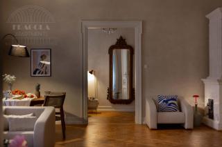 Fragola Apartments Le Jardin - classy, spacious Old Town apartments - 5