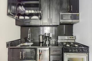 Blueground West Village washer nr Hudson River Park NYC-1888 - 5