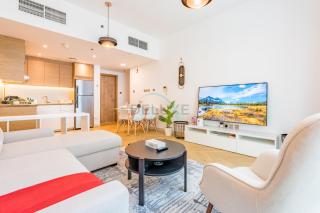 Seamless Access to Marina Mall, JBR Beach, Dining And Shopping Spots, Just A Few Meters from the Tram Station - Continental Tower, Dubai Marina by Deluxe Holiday Homes - 0