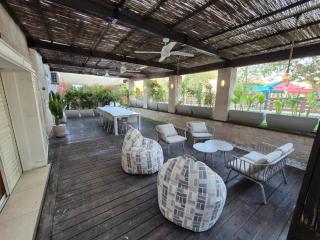 אורה דירות אירוח - ORA Garden - דירת גן משפחתית, מרווחת ומעוצבת אדריכלית - 0