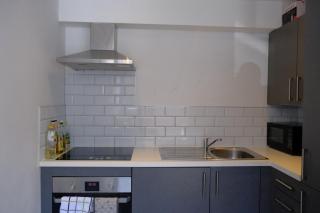 1 bed with Car Park Cosy City Centre Apartment - 2