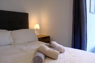 1 bed with Car Park Cosy City Centre Apartment - Bradford - 5