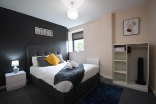 Sandringham Ground Floor Apt Dbl Bed & Parking - Manchester - 9