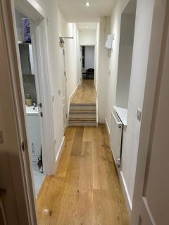 Modern En-Suite Room Recently Renovated - Southgate - 5